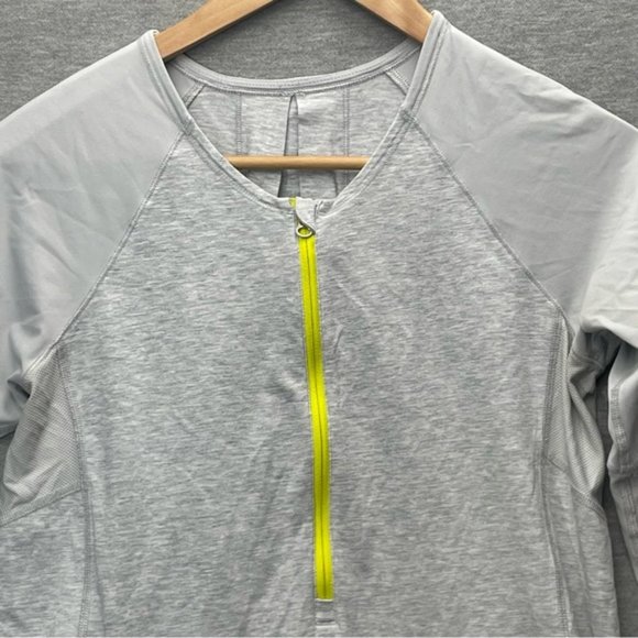 Lululemon Womens Gray Chartreuse 1 2 Zip Pullover Top - Picture 2 of 8